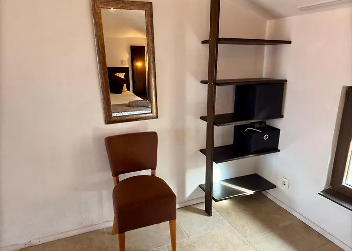 호텔 Arthotel Oscar I 소조폴