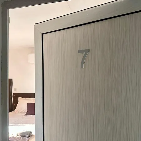 Arthotel Oscar I ホテル *