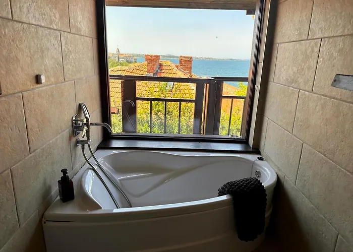 Arthotel Oscar I * Sozopol